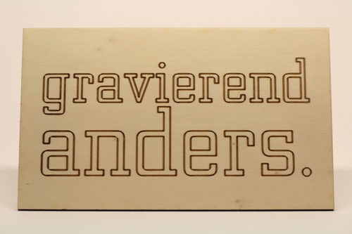 Ritzen von dicken Outlines auf Holz Ritzen von dicken Outlines auf Holz